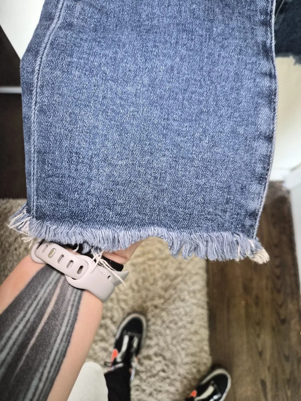 EUC PAIGE Cindy Crop in Imperial Tuned Hem 25